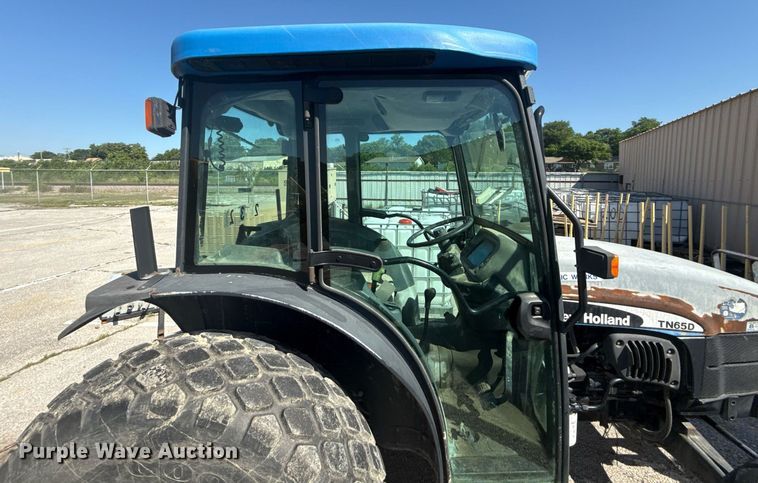 image for item EG8491 2003 New Holland TN65D MFWD tractor