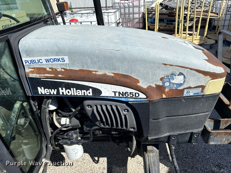 image for item EG8491 2003 New Holland TN65D MFWD tractor