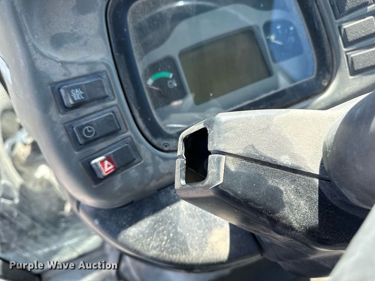 image for item EG8491 2003 New Holland TN65D MFWD tractor