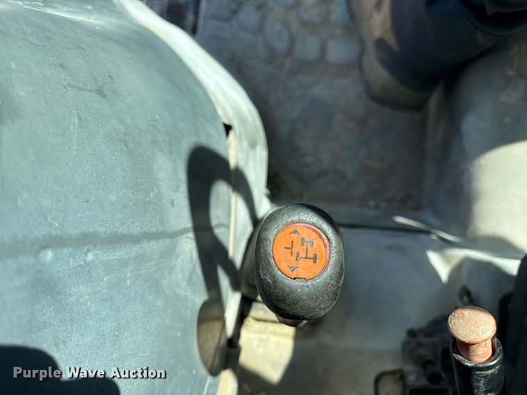 image for item EG8491 2003 New Holland TN65D MFWD tractor