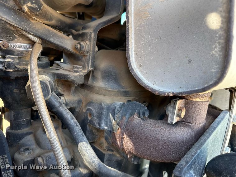 image for item EG8491 2003 New Holland TN65D MFWD tractor