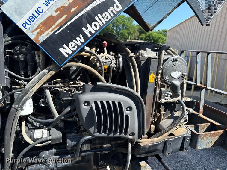 image for item EG8491 2003 New Holland TN65D MFWD tractor
