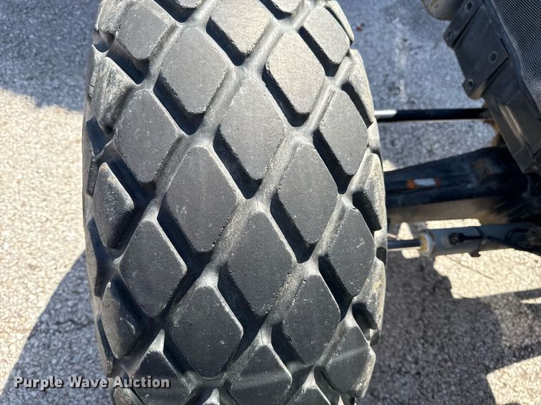 image for item EG8491 2003 New Holland TN65D MFWD tractor