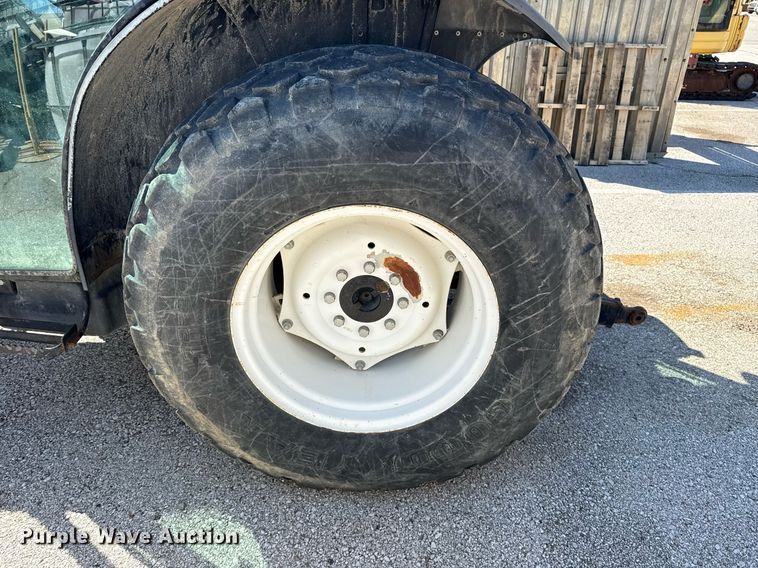 image for item EG8491 2003 New Holland TN65D MFWD tractor