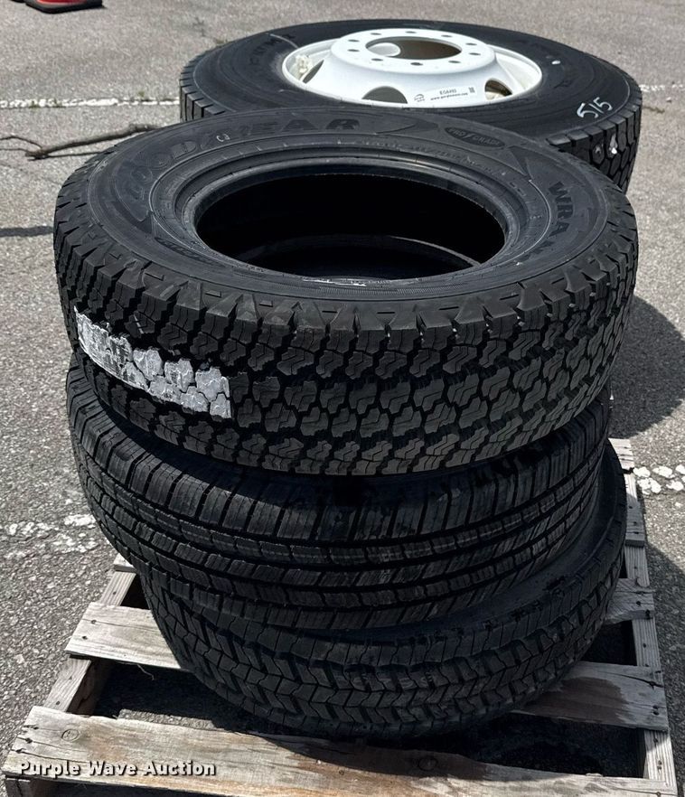 image for item EG8492 (5) tires