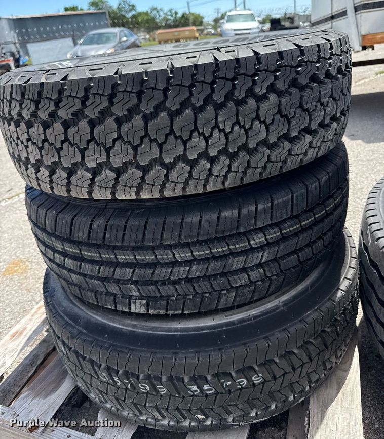 image for item EG8492 (5) tires