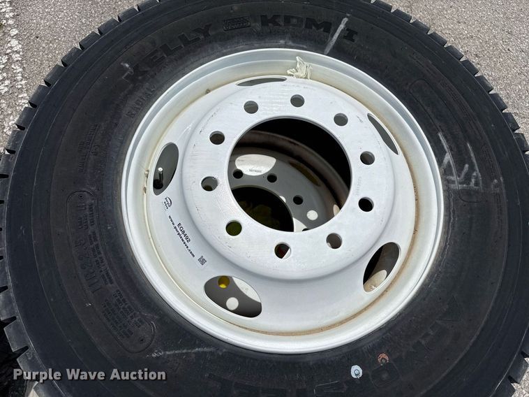 image for item EG8492 (5) tires