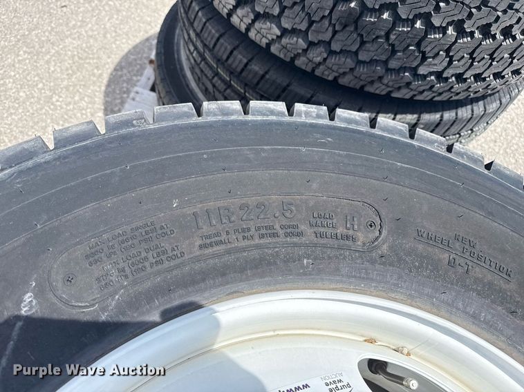 image for item EG8492 (5) tires