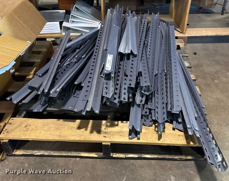 image for item EG8495 Shelving brackets