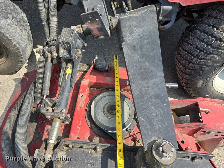 image for item EI0003 Toro Groundsmaster 4000-D lawn mower