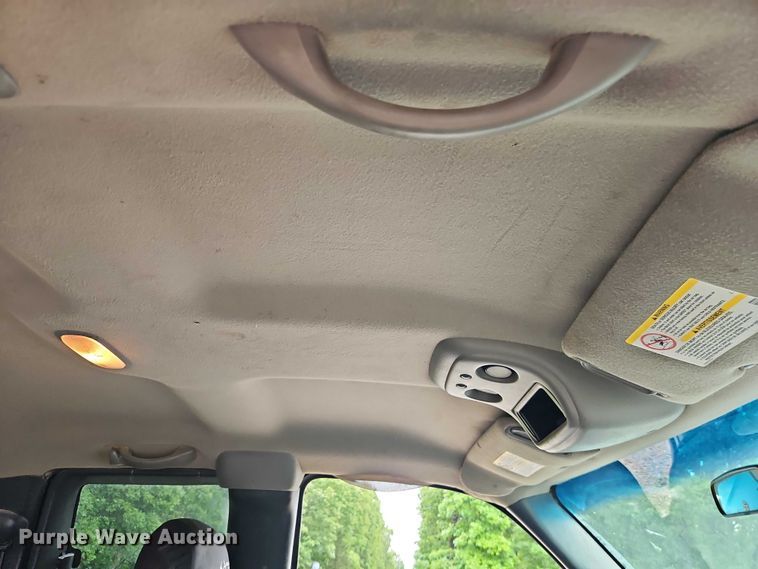 image for item EJ0072 2002 Chevrolet Silverado 1500 Ext. Cab pickup truck