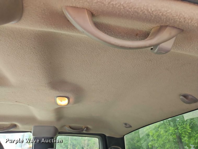 image for item EJ0072 2002 Chevrolet Silverado 1500 Ext. Cab pickup truck