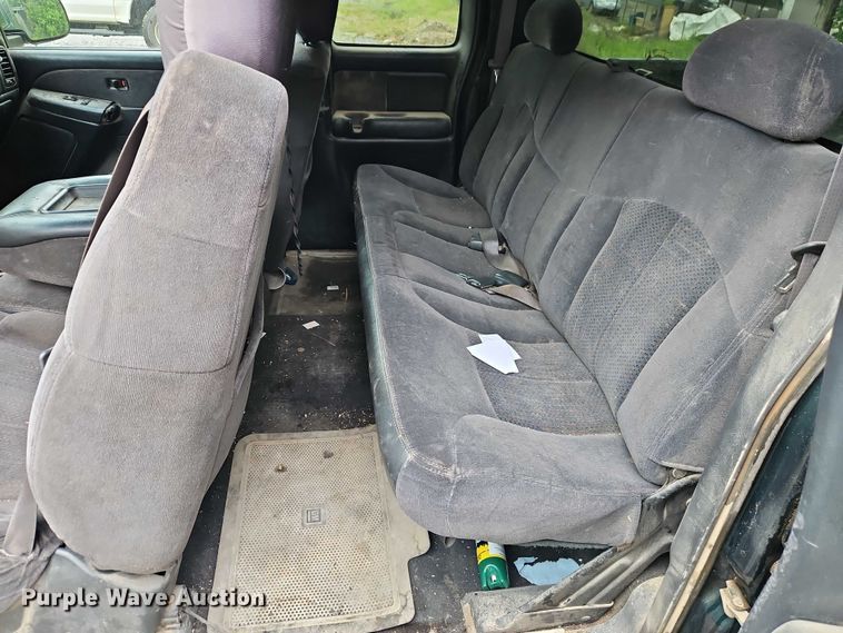 image for item EJ0072 2002 Chevrolet Silverado 1500 Ext. Cab pickup truck