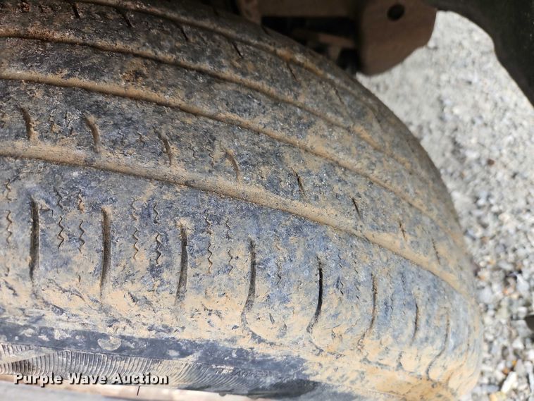 image for item EJ0072 2002 Chevrolet Silverado 1500 Ext. Cab pickup truck