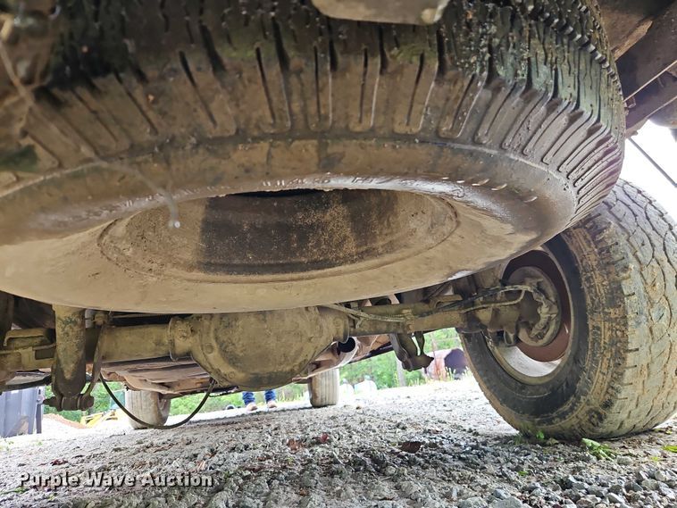 image for item EJ0072 2002 Chevrolet Silverado 1500 Ext. Cab pickup truck