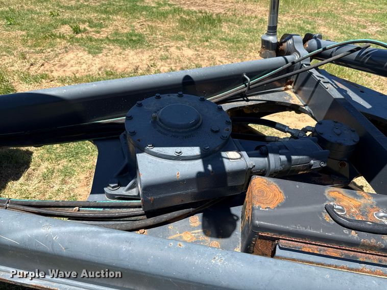 image for item EJ4564 2014 John Deere 672G motor grader