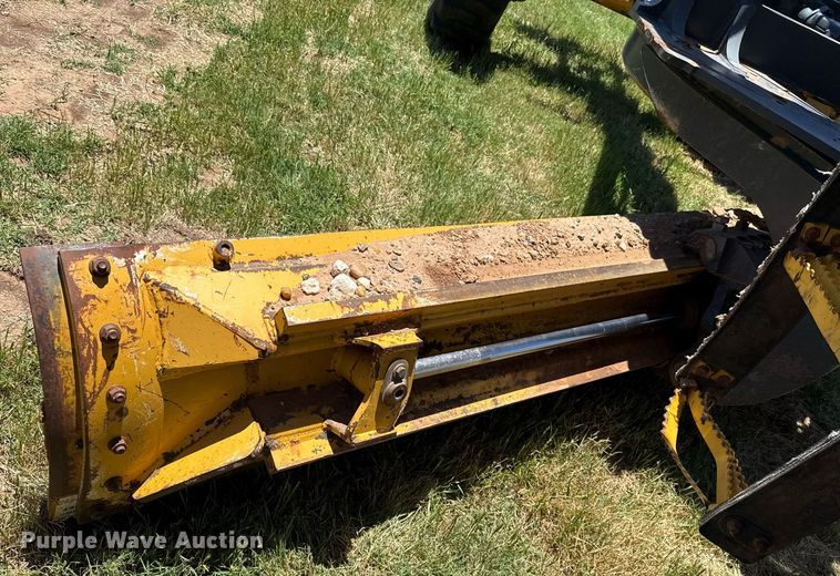 image for item EJ4564 2014 John Deere 672G motor grader