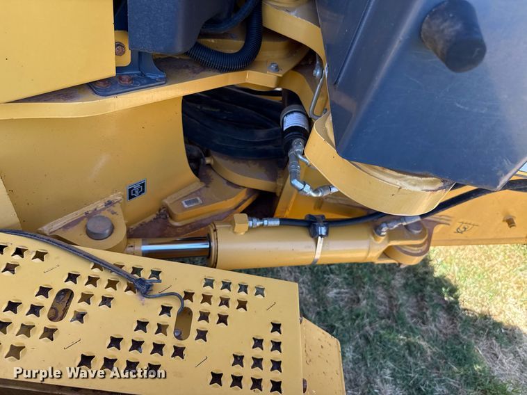 image for item EJ4564 2014 John Deere 672G motor grader