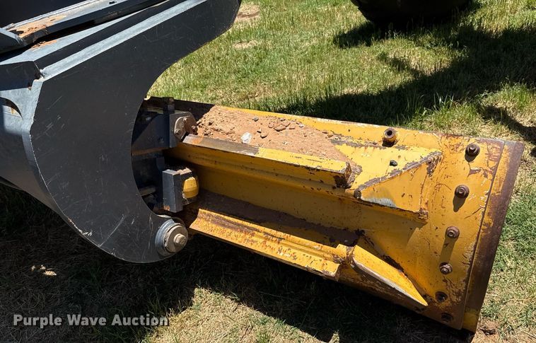 image for item EJ4564 2014 John Deere 672G motor grader