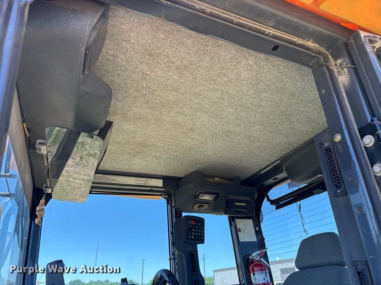 image for item EJ4564 2014 John Deere 672G motor grader