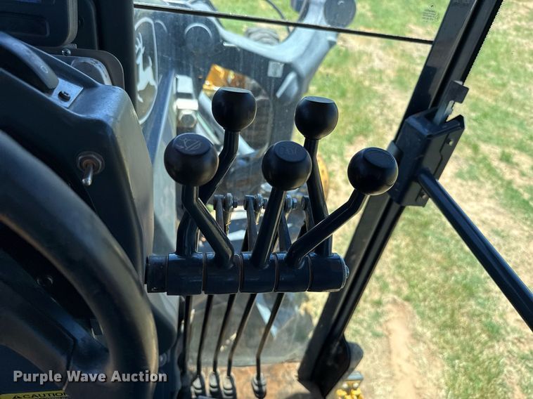 image for item EJ4564 2014 John Deere 672G motor grader