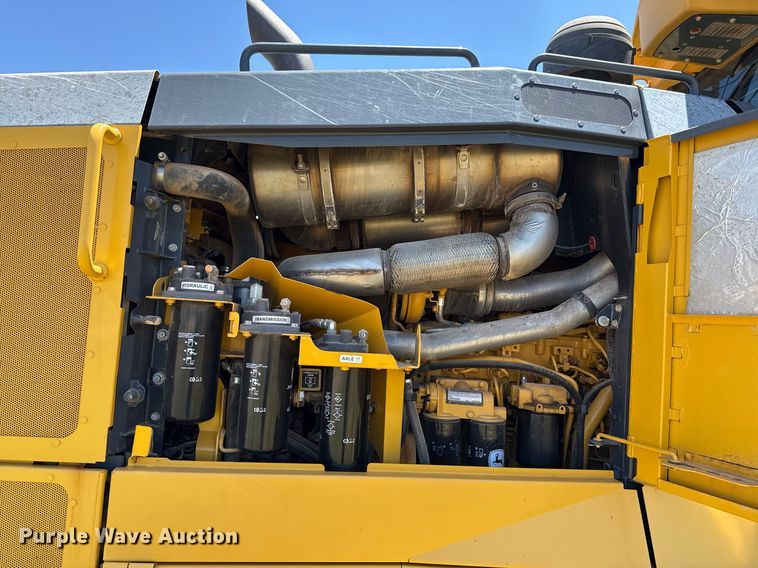 image for item EJ4564 2014 John Deere 672G motor grader