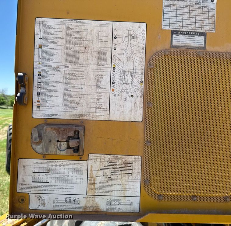 image for item EJ4564 2014 John Deere 672G motor grader