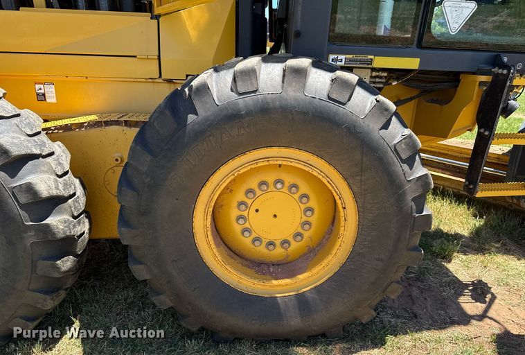 image for item EJ4564 2014 John Deere 672G motor grader