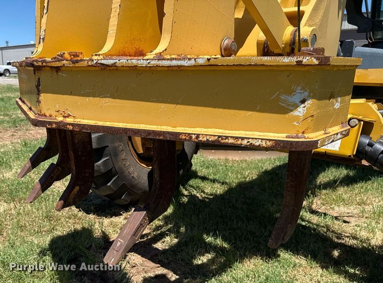 image for item EJ4565 2014 John Deere 672G motor grader