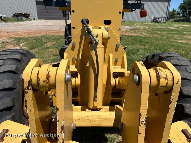 image for item EJ4565 2014 John Deere 672G motor grader