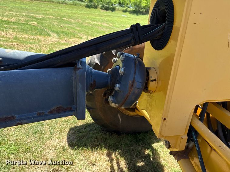 image for item EJ4565 2014 John Deere 672G motor grader