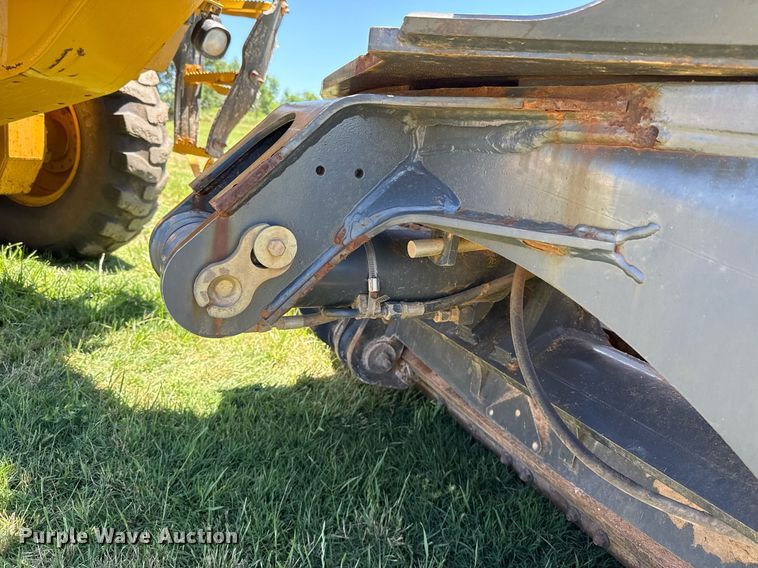 image for item EJ4565 2014 John Deere 672G motor grader