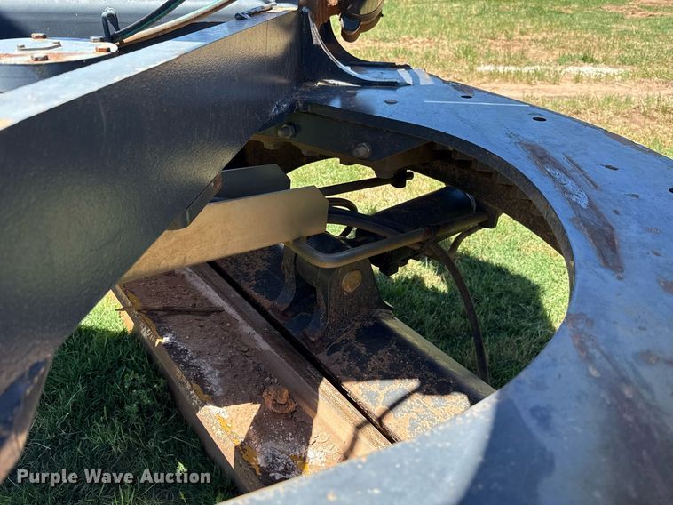 image for item EJ4565 2014 John Deere 672G motor grader