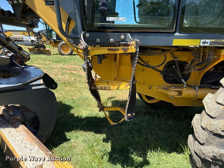 image for item EJ4565 2014 John Deere 672G motor grader