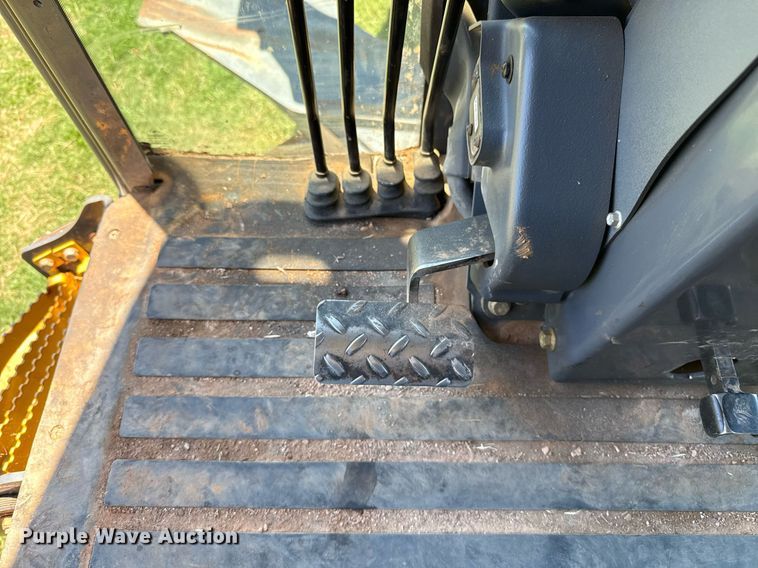 image for item EJ4565 2014 John Deere 672G motor grader