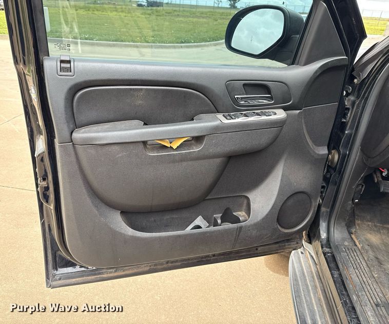 image for item EJ4601 2014 Chevrolet Tahoe Police SUV