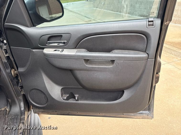 image for item EJ4601 2014 Chevrolet Tahoe Police SUV