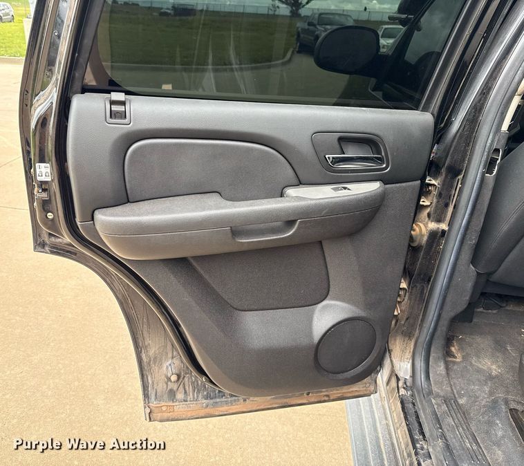 image for item EJ4601 2014 Chevrolet Tahoe Police SUV