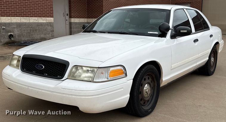 image for item EJ4602 2010 Ford Crown Victoria Police Interceptor 