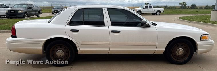 image for item EJ4602 2010 Ford Crown Victoria Police Interceptor 