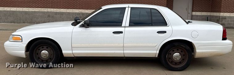 image for item EJ4602 2010 Ford Crown Victoria Police Interceptor 