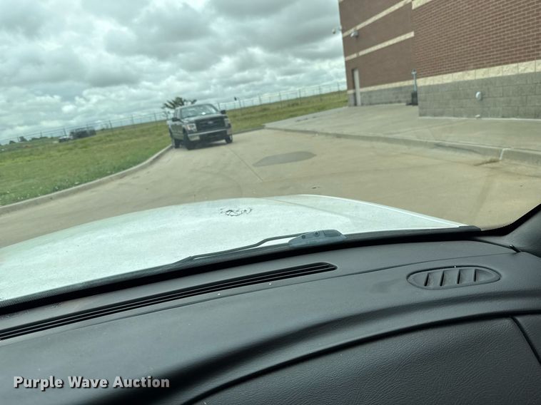 image for item EJ4602 2010 Ford Crown Victoria Police Interceptor 