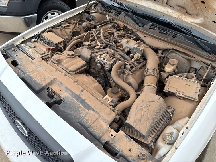 image for item EJ4602 2010 Ford Crown Victoria Police Interceptor 