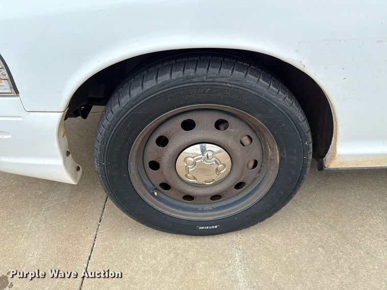 image for item EJ4602 2010 Ford Crown Victoria Police Interceptor 