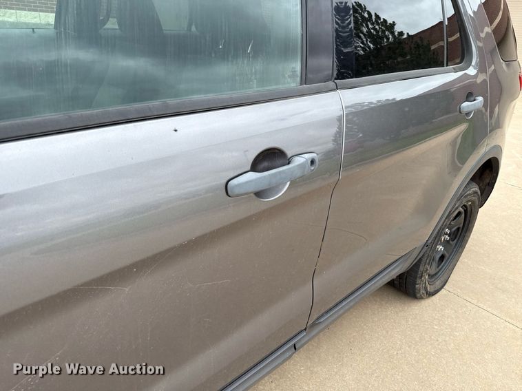 image for item EJ4604 2013 Ford Explorer Police Interceptor SUV