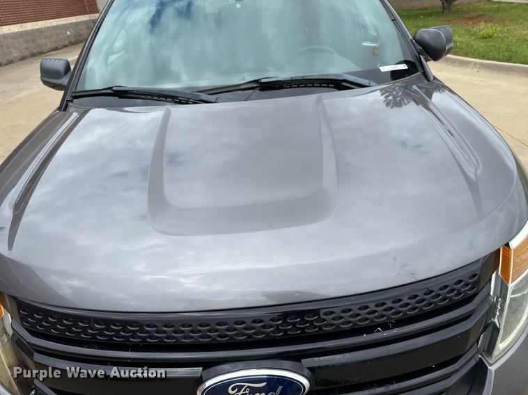 image for item EJ4604 2013 Ford Explorer Police Interceptor SUV