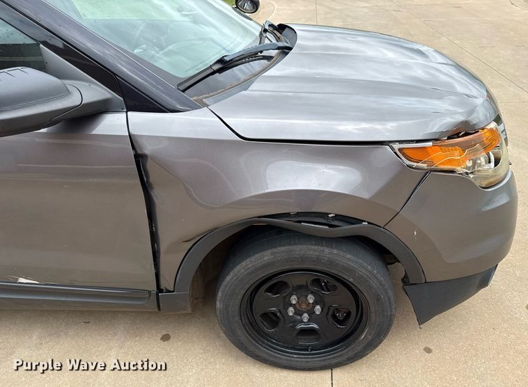 image for item EJ4604 2013 Ford Explorer Police Interceptor SUV