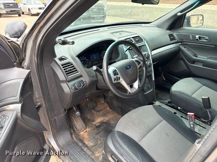 image for item EJ4604 2013 Ford Explorer Police Interceptor SUV
