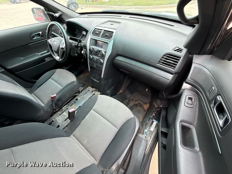 image for item EJ4604 2013 Ford Explorer Police Interceptor SUV