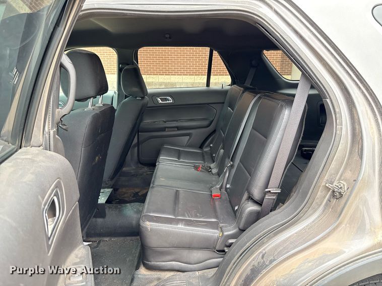 image for item EJ4604 2013 Ford Explorer Police Interceptor SUV